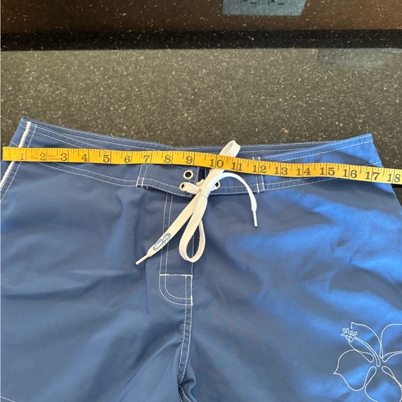 VTG! Crazy Shirts Blue Board Shorts. Size 9 - Picture 5 of 8